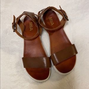 Mia Sandals